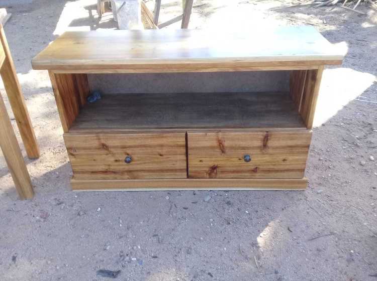 blackwood plasma stand